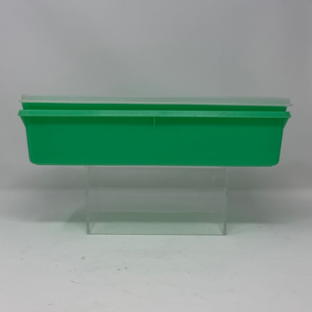 Vintage Tupperware Easy Crisp Celery Keeper in Jadeite Green